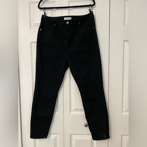 Ladies, black denim jeans in size XL classic straight leg fit